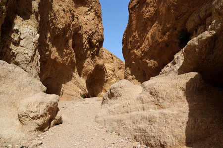 橙色沙漠峡谷