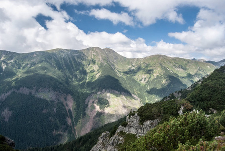 斯洛伐克西部 Tatras 山脉中最高 Baranec 峰的 Baranec 山脊