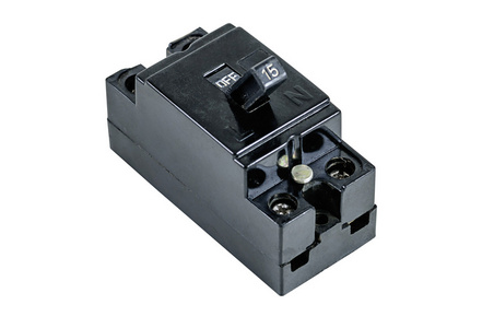 孤立的旧电源断路器照片