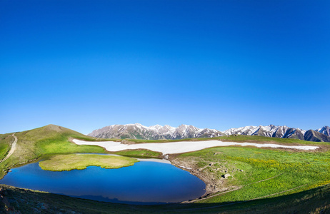 高山湖泊