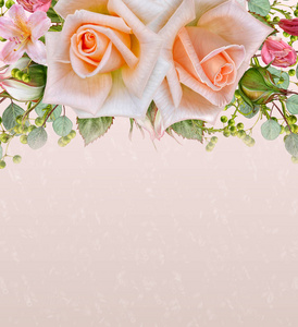 花卉的背景。问候明信片，柔和的色调，旧的风格。粉红色的玫瑰花的插花作品