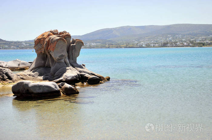希腊帕罗斯岛皮尔卡奇海滩的石头