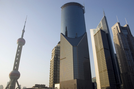 现代化的摩天大楼在上海