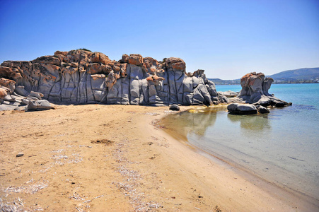 希腊帕罗斯岛皮尔卡奇海滩地质石的形成
