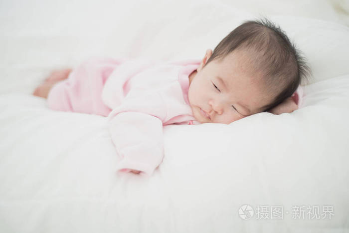 亚洲美丽的新生婴儿