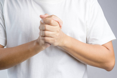 祈祷手势在基督教宗教的白色背景手与祈祷标志或手势照片