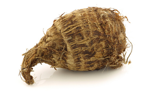 一种新鲜芋头根(芋头)照片