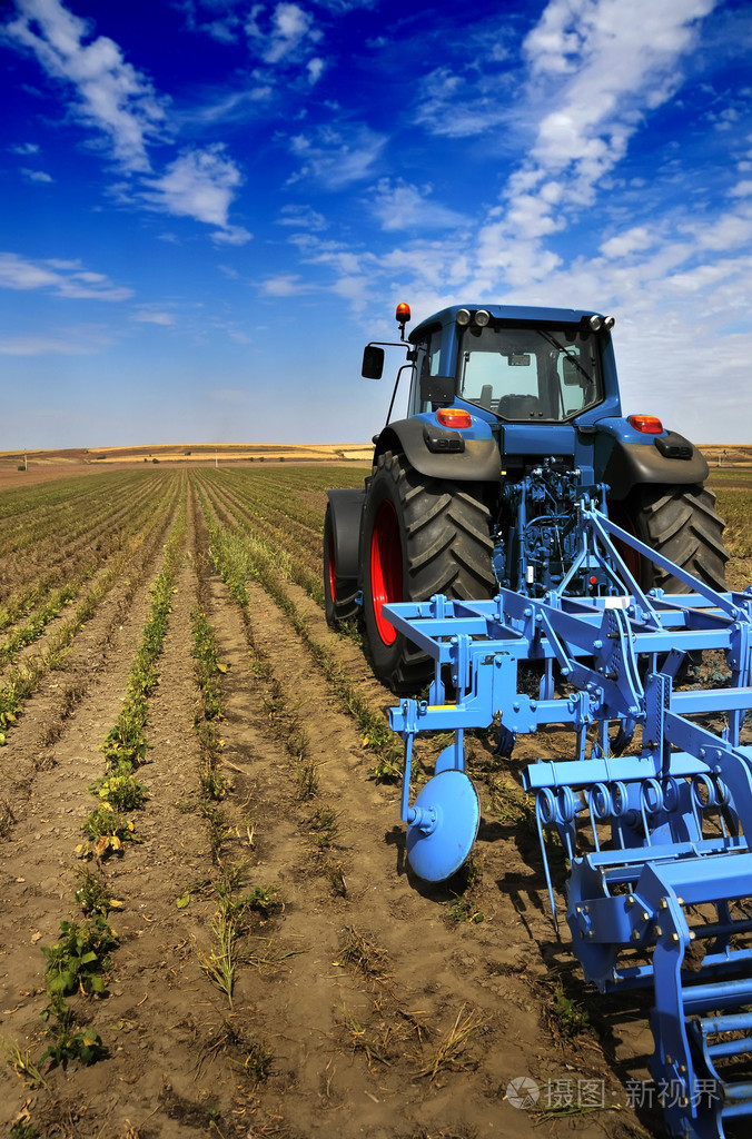 拖拉机-现代农机装备字段中