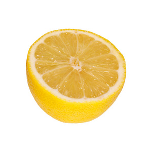 在白色背景上的柠檬的一半