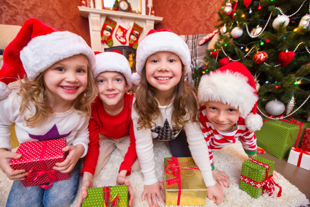 圣诞小孩子图片