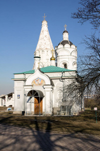 莫斯科科洛明斯科耶前皇家庄园的历史建筑。俄罗斯宗教建筑