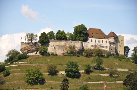 在 lenzburg，瑞士的中世纪城堡