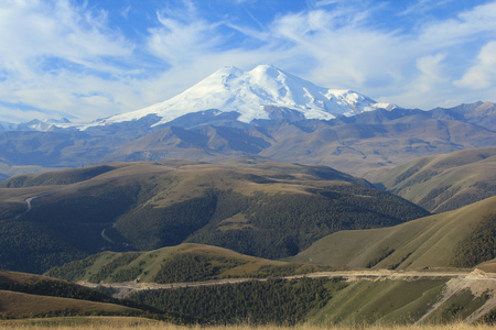 装载 elbrus。北高加索