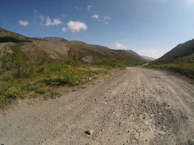 在山的路