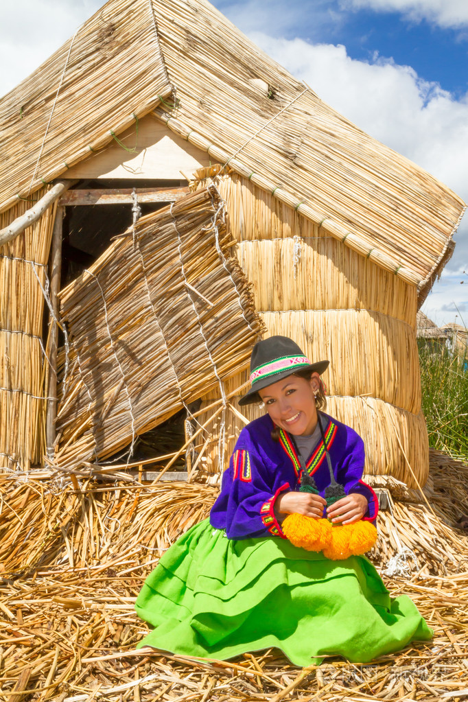 民族服装的拉丁女人秘鲁南美