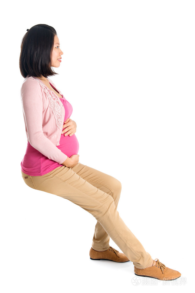 一方认为亚洲孕妇坐