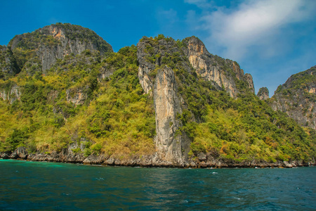 在泰国皮皮岛群岛玛雅湾