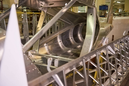 轻型飞机车身零件照片