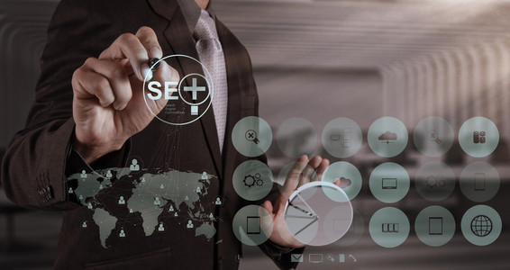 搜索链接显示搜索引擎搜索引擎优化 seo 的商人手照片