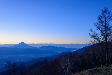 甲府市和富士山图片