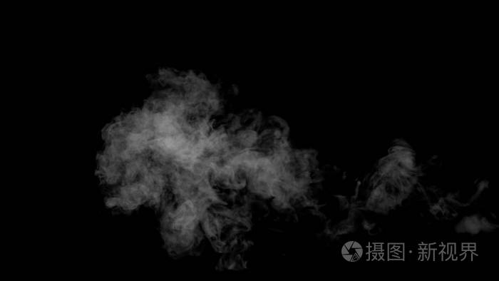 在黑色背景上的白色水蒸气