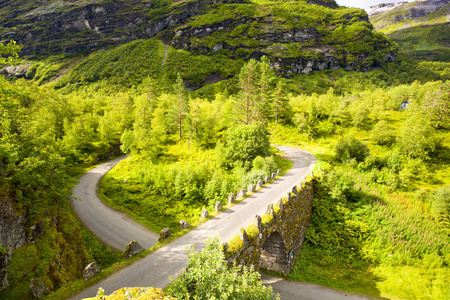 挪威风景路线 GeirangerTrollstigen 路部分命名 Knuten, 挪威