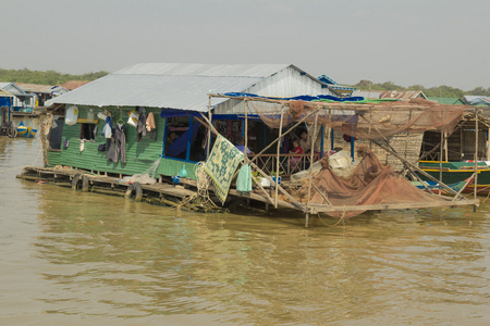 柬埔寨洞里萨湖边