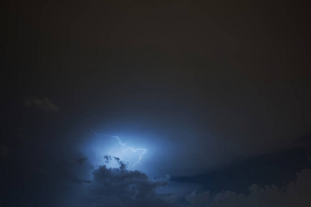 乌云闪电图片 乌云闪电素材 乌云闪电插画 摄图新视界