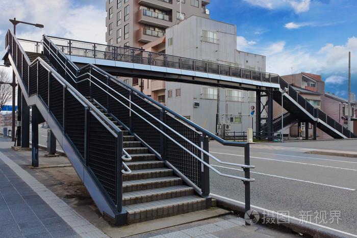 行人天桥照片-正版商用图片06jdr1-摄图新视界
