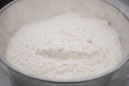 一碗白面粉, 做面包, 烘焙的配料