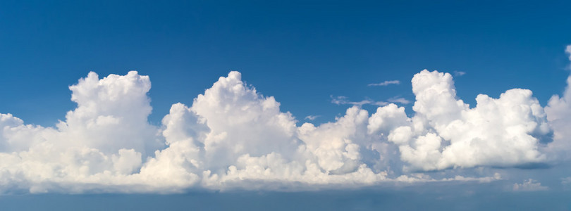 天空全景