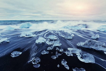 Jokulsarlon 冰川泻湖, 海滩上梦幻般的日落, 冰岛
