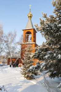 东正教在雪原