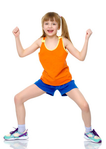 小女孩肌肉图片