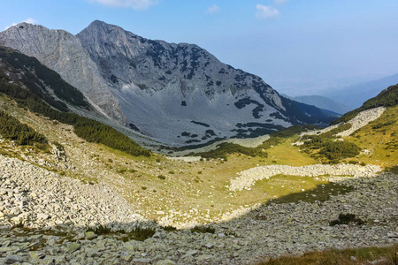 保加利亚 Pirin 国家公园 Sinanitsa 峰景观令人惊叹