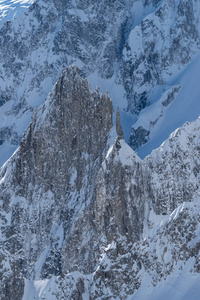 雪盖的山