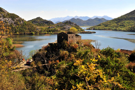 斯卡达尔湖风景区景观