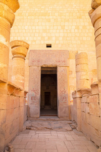埃及谢朴皇后太平间寺庙建筑