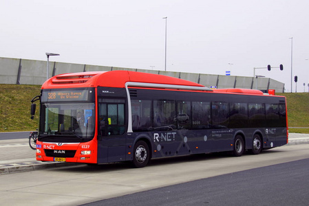 是荷兰一家大型公交客车公司.照片