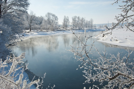 河冬天