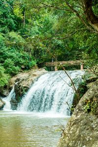 泰国清迈美丽的梅萨瀑布图片