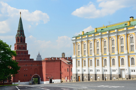 莫斯科 军械库和钻石基金在克里姆林宫和 borovitskaya 塔