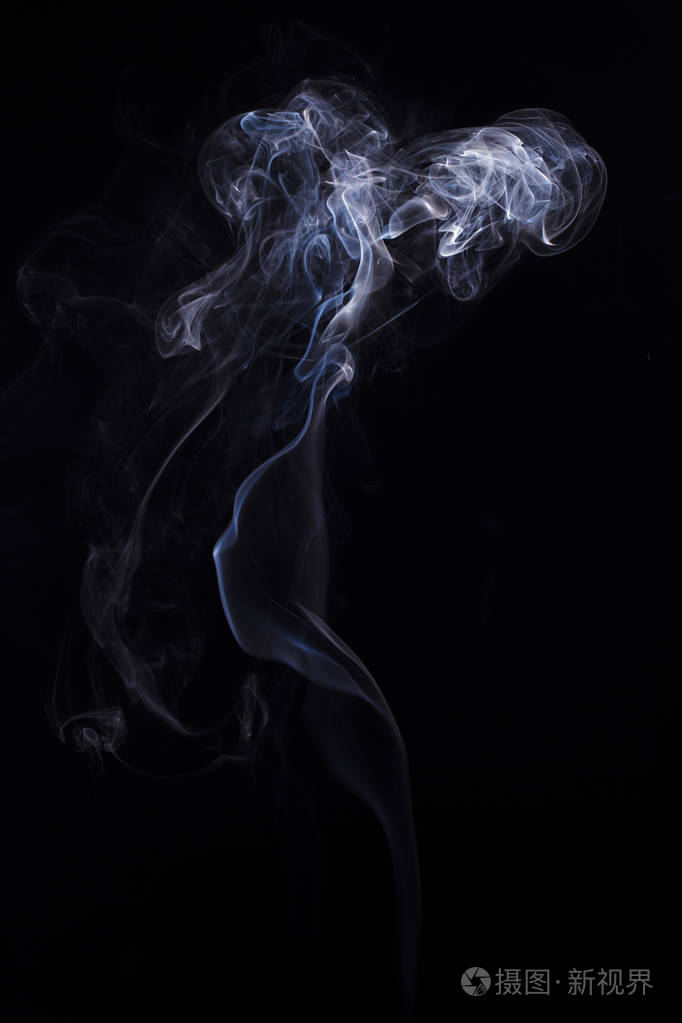 丰富的烟雾漩涡, 黑色背景