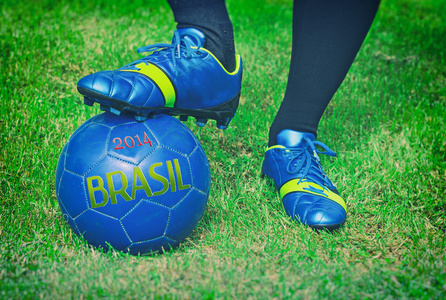 巴西 2014年。足球运动员是准备玩