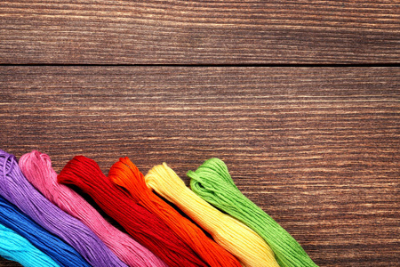 栓五色丝线图片