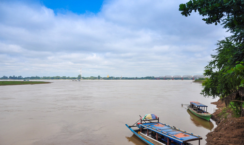 船上的伊洛瓦底河 实皆省区域 缅甸