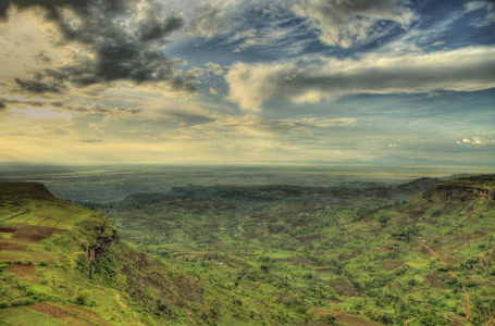 乌干达西皮瀑布热带丛林景观