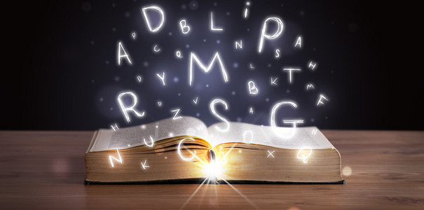 发光的书图片