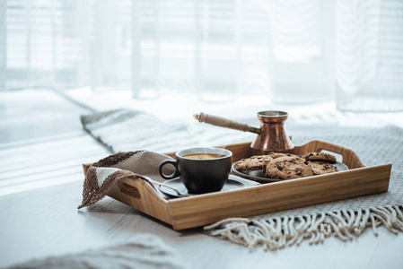 在木托盘饼干图片