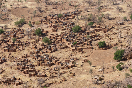 一个狗村马里非洲的鸟瞰图。